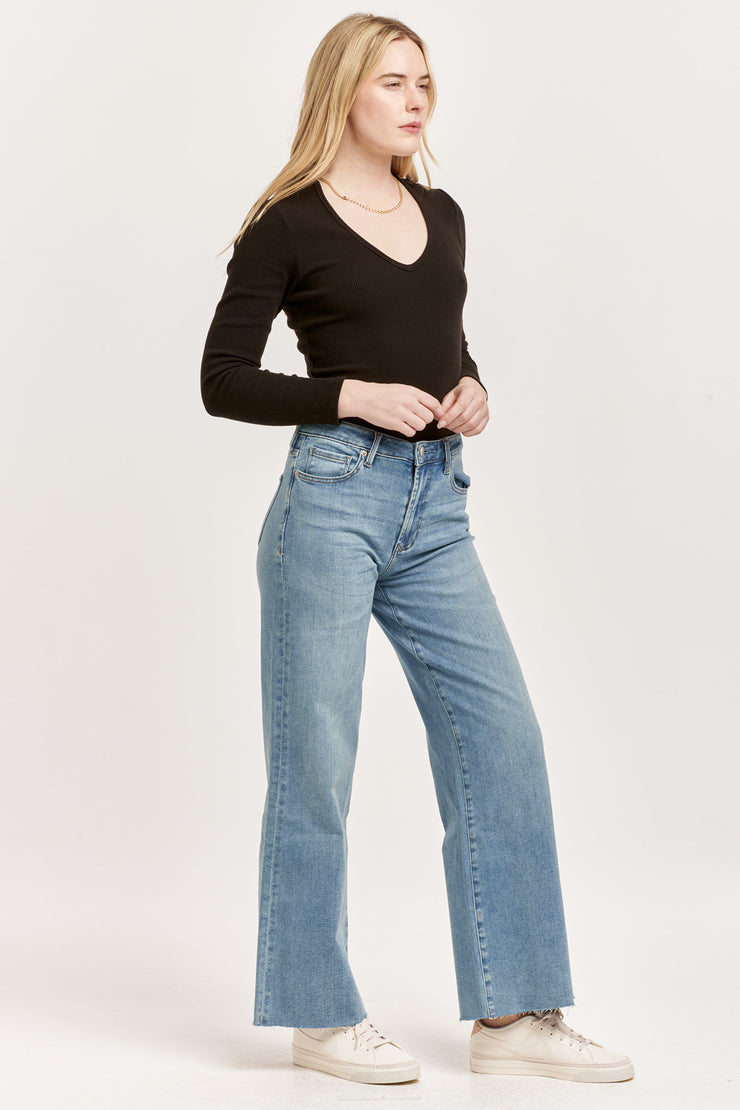 Fiona High Rise Jean- Arctic Denim